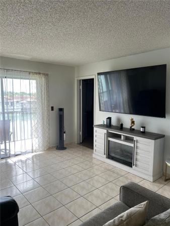 Lago Grande, 6465 W 27th Ave #43-202, Hialeah, Florida 33016, image 1
