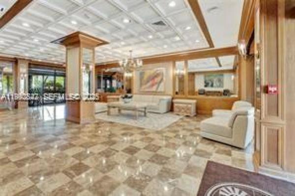 11111 Biscayne Blvd #7E, Unincorporated Dade County, Florida 33181, image 2