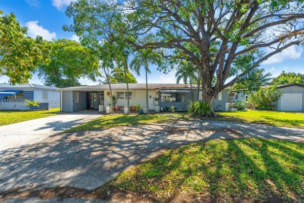 Miramar Tropical, 2221 Alcazar Dr, Miramar, Florida 33023, image 1