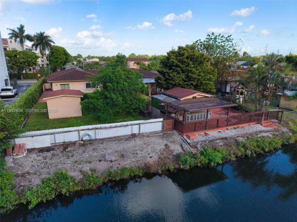 Samuel Beck, Westchester, Florida 33144, image 2