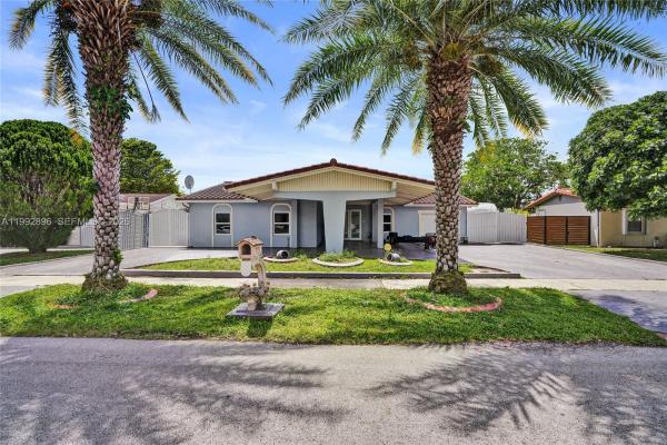 Winston Park, 12930 SW 83rd St, Kendale Lakes, Florida 33183, image 1