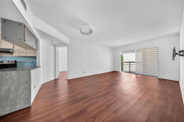 Las Vistas At Doral, 8290 Lake Dr #514, Doral, Florida 33166, image 1