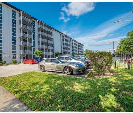 Woodside, 16851 NE 23rd Ave #B604, North Miami Beach, Florida 33160, image 1