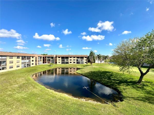 Sunrise Lakes 4, 10360 NW 30th Ct #303, Sunrise, Florida 33322, image 1