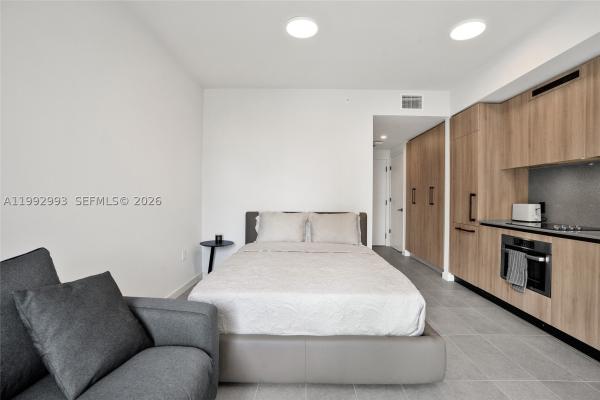121 NE 5 #1404, Miami, Florida 33132, image 3