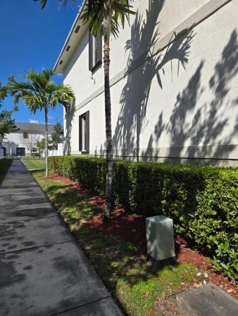 Regal Palm Square, 1166 SW 7th Ave, Florida City, Florida 33034, image 2