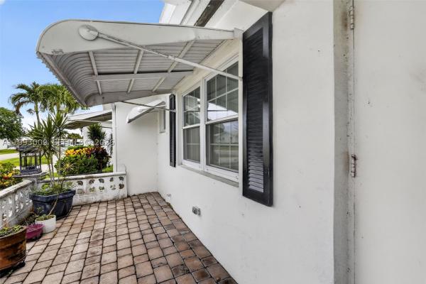 Palm Beach Leisureville, 1104 Ocean Ave, Boynton Beach, Florida 33426, image 1