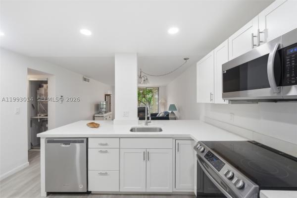 Concord Village, 7950 W Mcnab Rd #222, Tamarac, Florida 33321, image 3