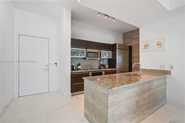 The Plaza On Brickell East, 950 Brickell Bay Dr #4101, Miami, Florida 33131, image 2