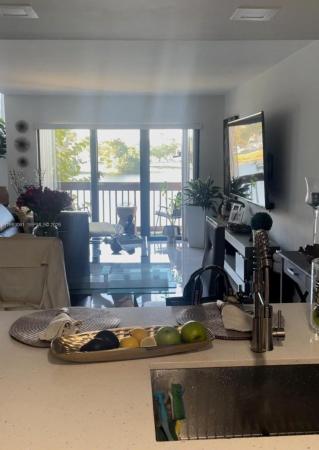 10000 NW 9th St Cir #11, Unincorporated Dade County, Florida 33172, image 1