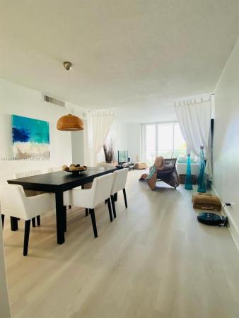 Hollywood, Florida 33019, image 1