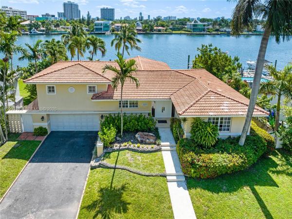 North Bay Island, 7531 Beachview Dr, North Bay Village, Florida 33141, image 1
