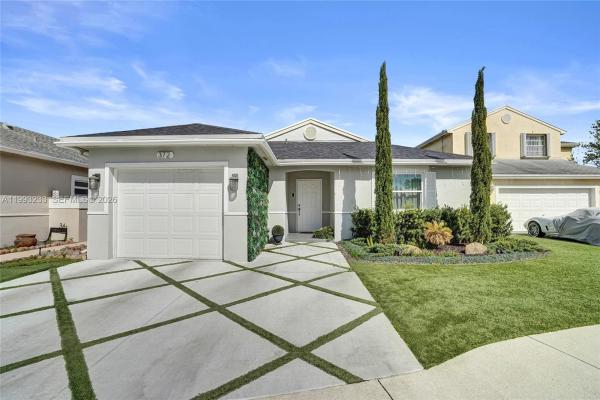 Riverbend, 372 W Riverbend Dr, Sunrise, Florida 33326, image 1