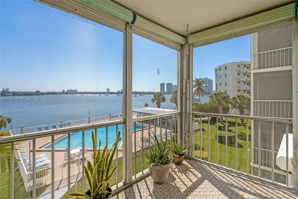 Point East, 3010 Marcos Dr #R308, Aventura, Florida 33160, image 1