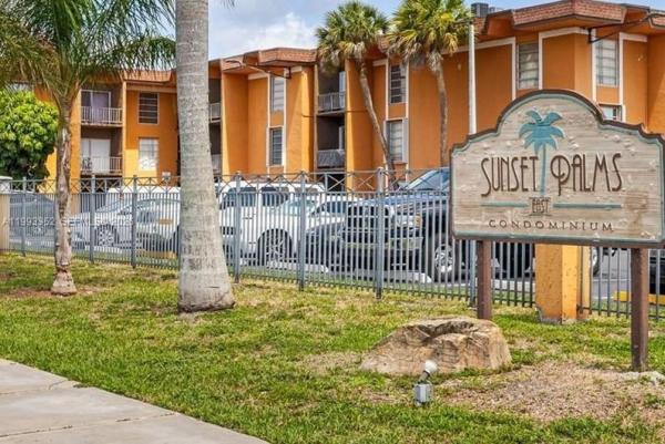 9453 SW 76th St #S2, Unincorporated Dade County, Florida 33173, image 1