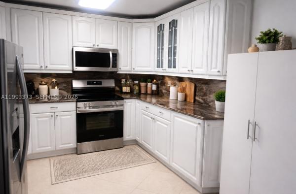 The Olympus Towers, 2500 Parkview Dr #2206, Hallandale Beach, Florida 33009, image 3