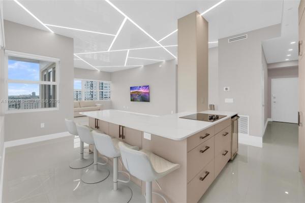 Del Prado, 18011 Biscayne Blvd #PH04, Aventura, Florida 33160, image 1