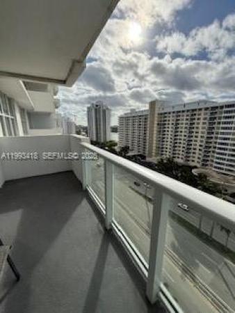 The Pavilion, 5601 Collins Ave #1219, Miami Beach, Florida 33140, image 2