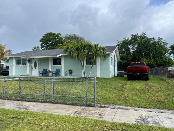 Gem Homes, 14501 SW 297th St, Leisure City, Florida 33033, image 3