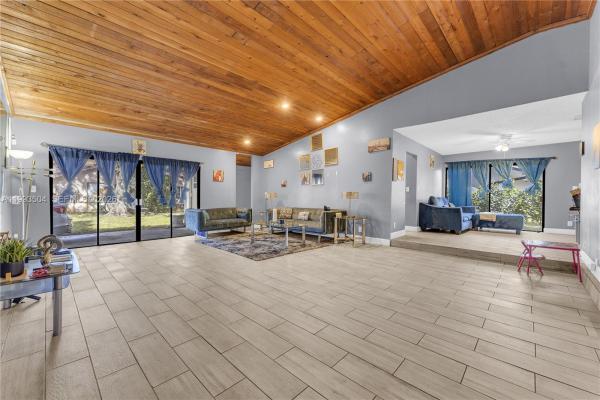 Comrock, 5701 NW 54th Way, Tamarac, Florida 33319, image 1