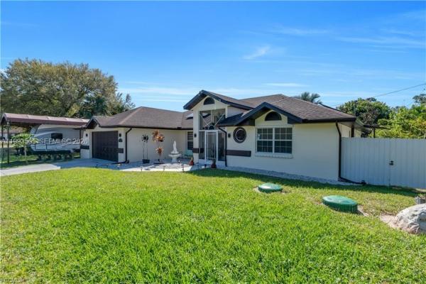 Lehigh Acres, 2504 E 7th St, Lehigh Acres, Florida 33936, image 2
