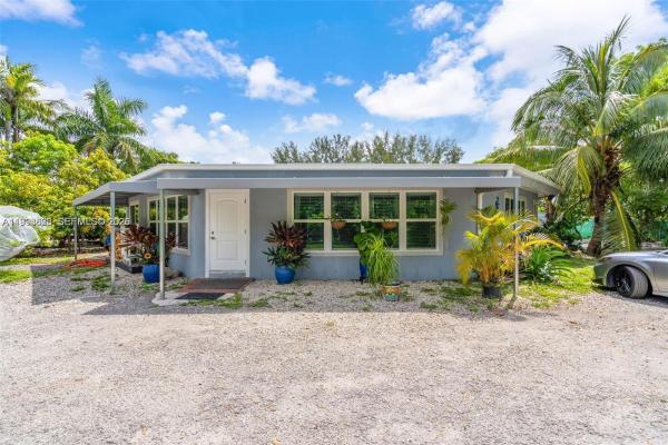 15240 SW 188th St, Unincorporated Dade County, Florida 33187, image 1