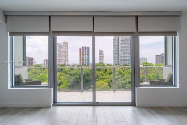 Le Parc At Brickell, 1600 SW 1st Ave #711, Miami, Florida 33129, image 1