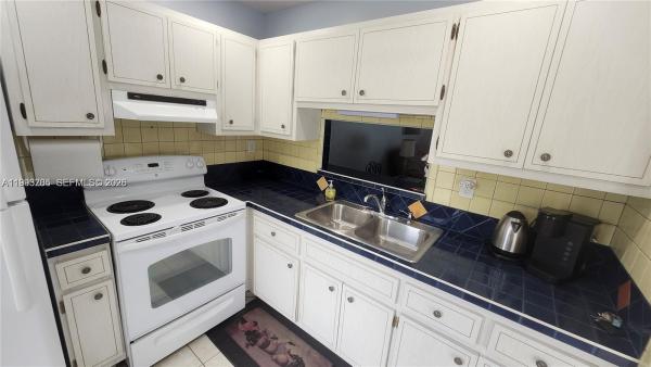 Ashley Hall, 4299 NW 16th St #209, Lauderhill, Florida 33313, image 2