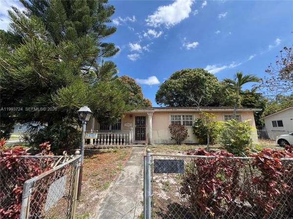 Mark Alan Manor, 17981 NW 22nd Ct, Miami Gardens, Florida 33056, image 1