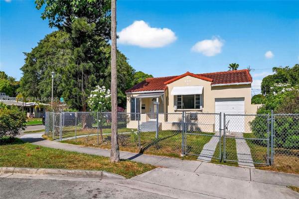 Bayshore, 5900 NE 4th Ct, Miami, Florida 33137, image 2