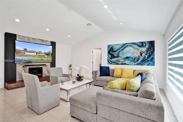 Springtree West, 4836 NW 94th Ave, Sunrise, Florida 33351, image 2