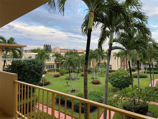Irvington Gardens, 851 NE 14th Ave #420, Hallandale Beach, Florida 33009, image 1