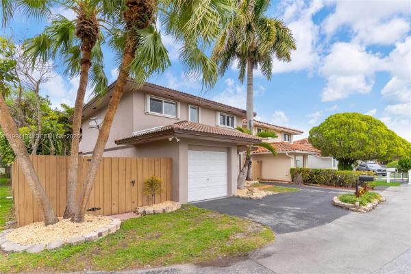 Sunset Mansions, 11319 SW 73rd Ln, Kendall, Florida 33173, image 3