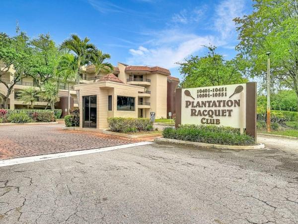 Plantation Racquet Club At Jacaranda, 10401 W Broward Blvd #302, Plantation, Florida 33324, image 2