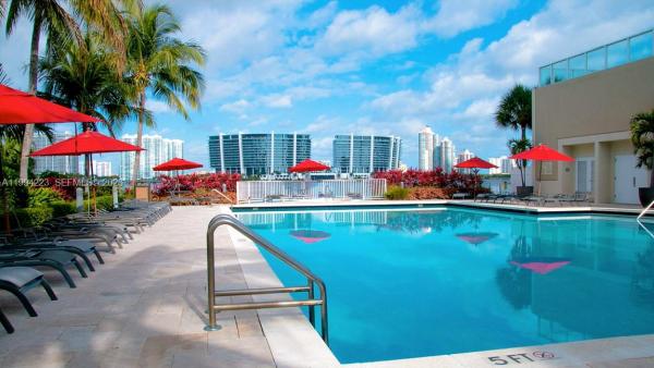 Marina Bay Club, 18100 N Bay Rd #906, Sunny Isles Beach, Florida 33160, image 2
