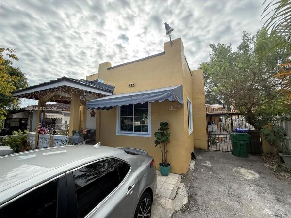 Silver Bluff Homesites, 3674 SW 25th St, Miami, Florida 33133, image 2