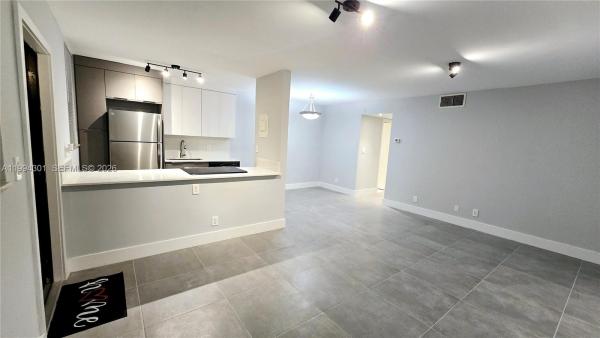 Telstar, 1811 Jefferson St #202, Hollywood, Florida 33020, image 1