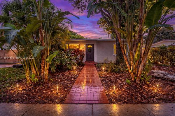 2905 SW 93rd Ct, Unincorporated Dade County, Florida 33165, image 1