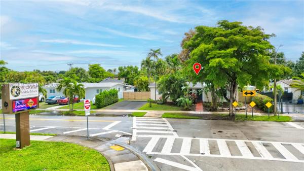 2905 SW 93rd Ct, Unincorporated Dade County, Florida 33165, image 3