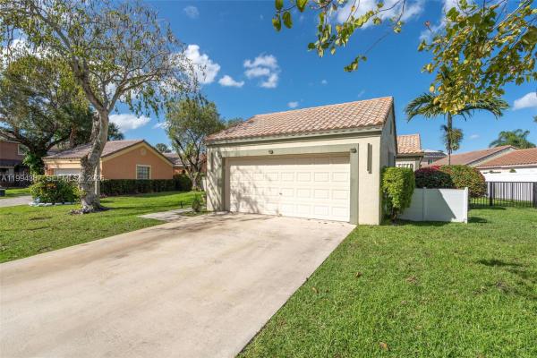Coquina Lakes, 4787 NW 1st Dr, Deerfield Beach, Florida 33442, image 3