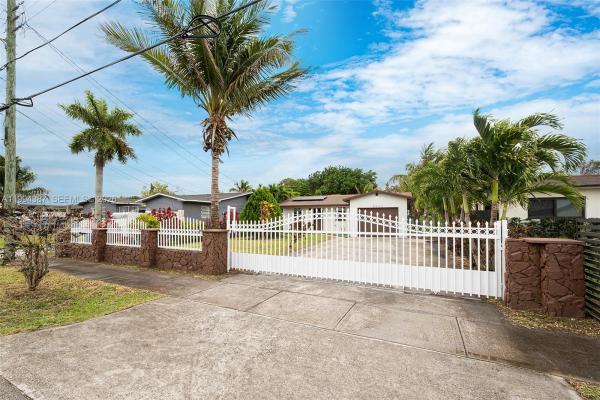 West Carver Ranches, 5632 SW 19th St, West Park, Florida 33023, image 2
