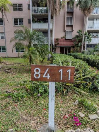 Summit Chase, 8411 NW 8th St #301, Fountainebleau, Florida 33126, image 2