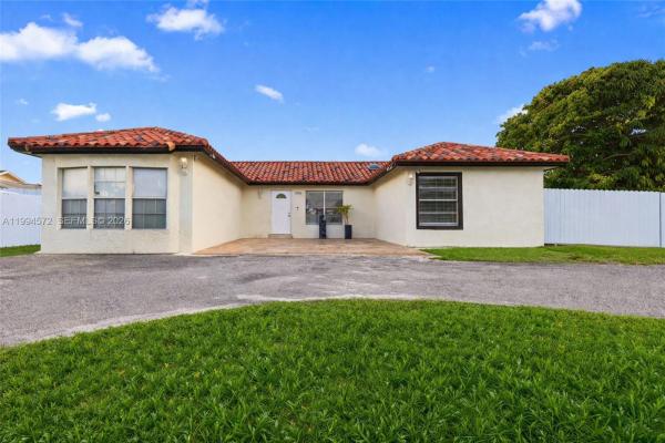 Country Lake Manors, 5730 NW 199th St, Country Club, Florida 33015, image 1