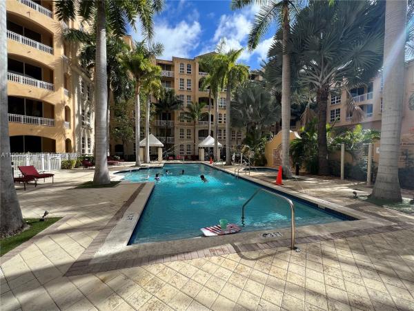 Alaqua, 3001 NE 185th St #122, Aventura, Florida 33180, image 3