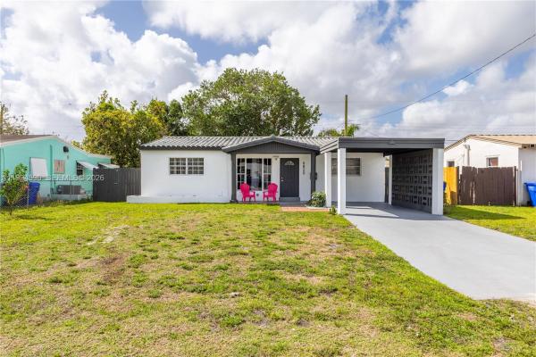 Driftwood Acres, 6820 Park St, Hollywood, Florida 33024, image 2
