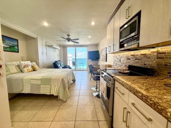 The Aventura Beach Club, 19201 Collins Ave #1147, Sunny Isles Beach, Florida 33160, image 2