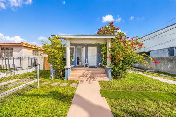 Glenroyal, 2223 NW 3rd St, Miami, Florida 33125, image 2