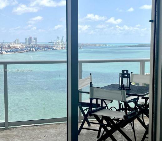 Met 1, 300 S Biscayne Blvd #T-2012, Miami, Florida 33131, image 2