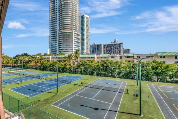 Brickell Bay Club, 2333 Brickell Ave #305, Miami, Florida 33129, image 1