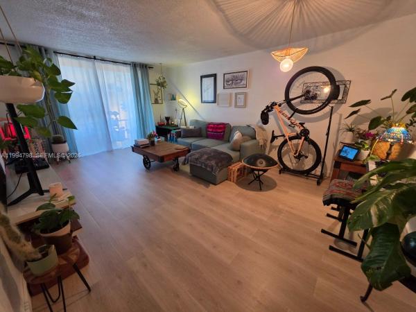 9360 Fontainebleau Blvd #503, Unincorporated Dade County, Florida 33172, image 1